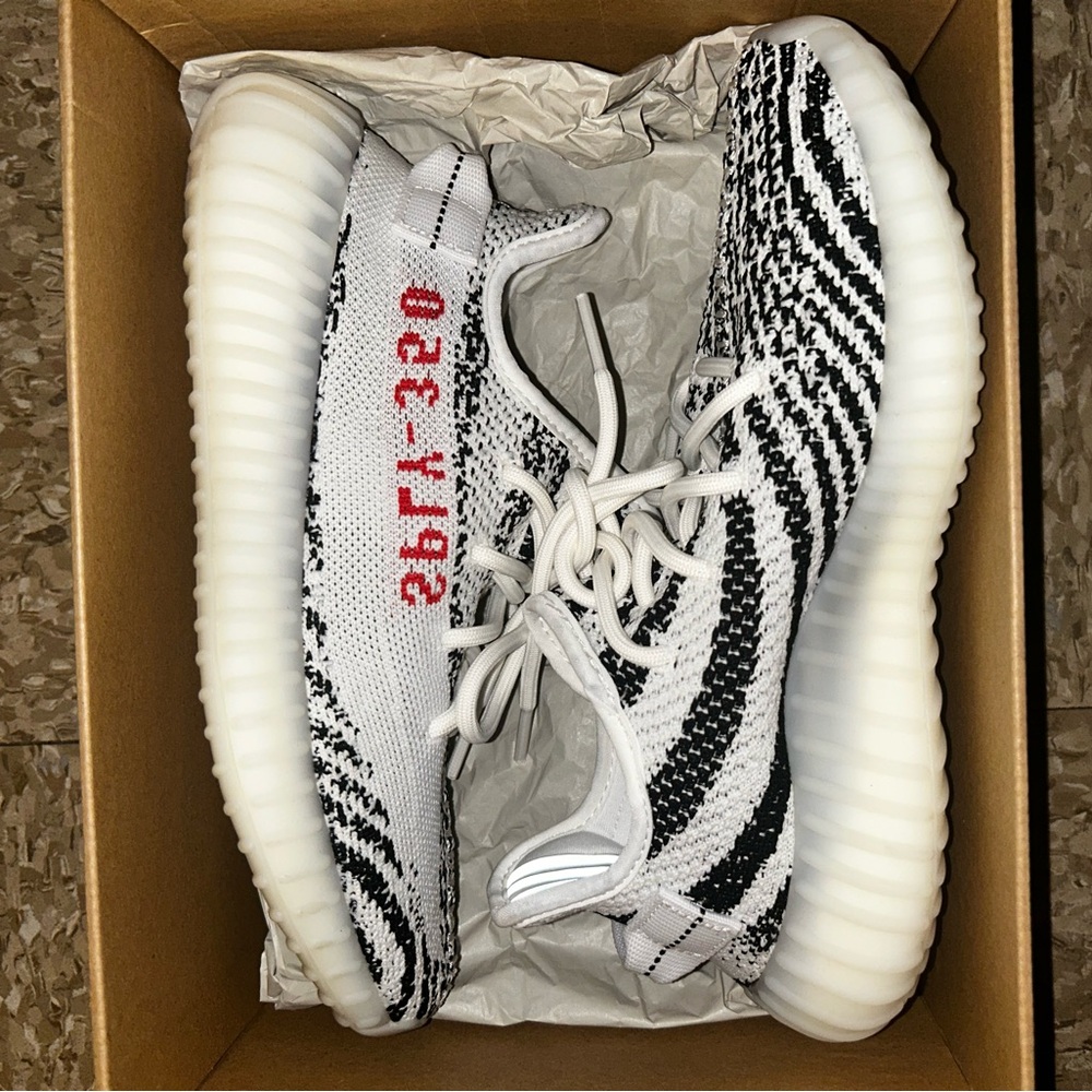 Yeezy boost 350 V2